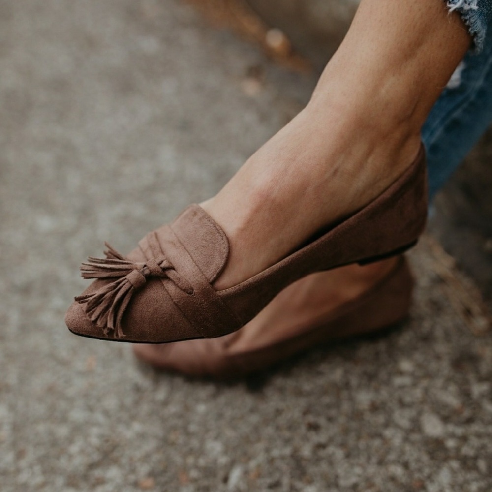 Taupe stone tassel loafer